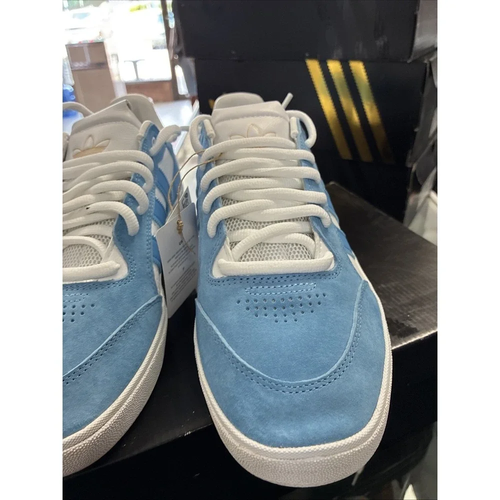 adidas tyshawn low